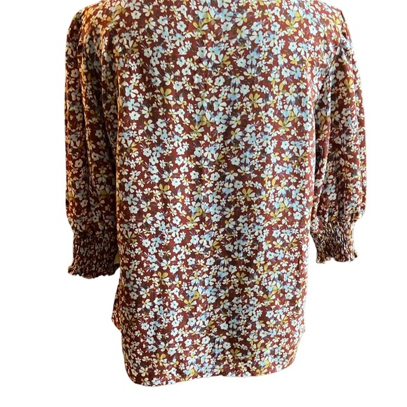 SHEIN rust red floral blouse, size medium. - Picture 2 of 9
